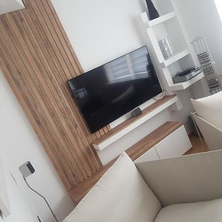 Centar Ns Appartement Novi Sad Buitenkant foto